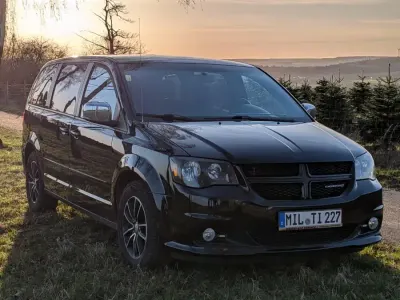 Gebraucht Dodge Grand Caravan 297 PS (218 kW) 2017 Schwarz Van / Kleinbus