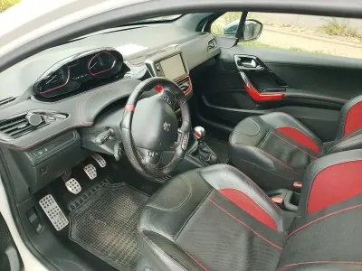 Usata Peugeot 208 GTi 200 CV (147 kW) 2013 Bianco Utilitaria