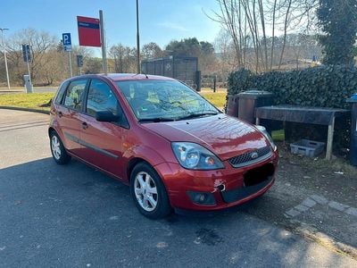 Gebraucht Ford Fiesta 90 PS (66 kW) 2007 Orange Kleinwagen