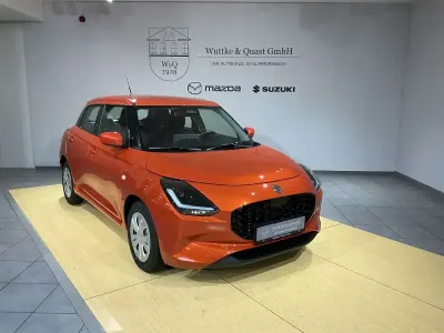 Neu Suzuki Swift Club 83 PS (61 kW) 2026 Flame orange pearl Kleinwagen