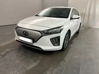 Gebraucht Hyundai Ioniq Premium 100 kW (136 PS) 2021 Weiß Kleinwagen
