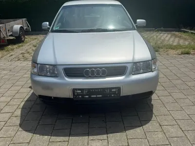 Gebraucht Audi A3 Sport 101 PS (74 kW) 2000 Silber Kleinwagen