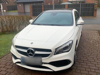 Gebraucht Mercedes CLA180 Shooting Brake AMG line 122 PS (89 kW) 2017 Weiß Kombi