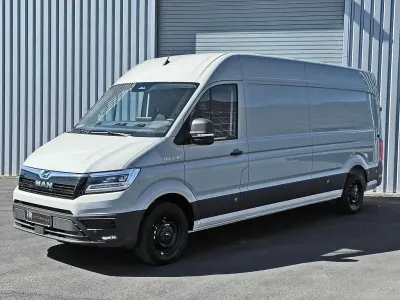 Neu MAN TGE 177 PS (130 kW) 2026 Grau Van