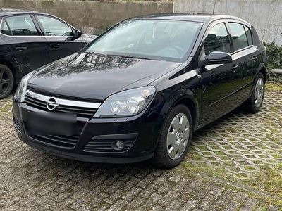 Gebraucht Opel Astra 110 PS (80 kW) 2007 Schwarz Limousine