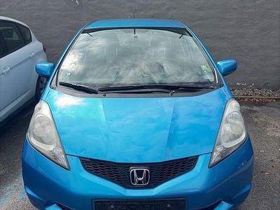 Second-hand Honda Jazz Trend 90 CP (66 kW) 2009 Albastru Hatchback