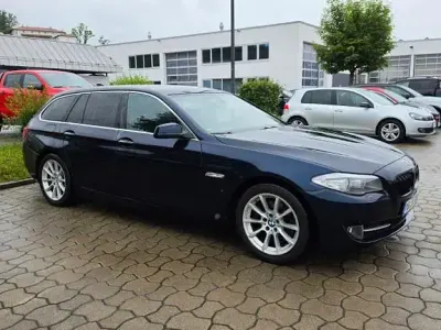 Gebraucht BMW 520 184 PS (135 kW) 2011 Blau Kombi