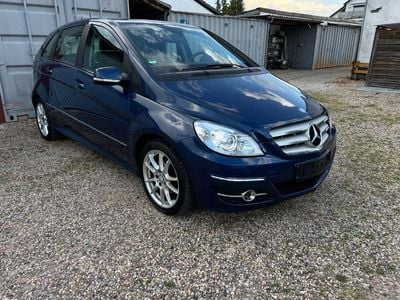 Mercedes B200