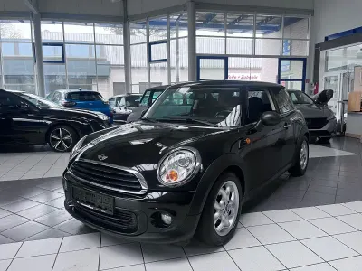 Gebraucht Mini ONE 98 PS (72 kW) 2011 Schwarz Kleinwagen