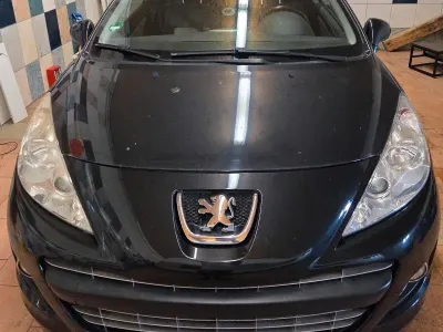 Gebraucht Peugeot 207 CC Roland Garros 120 PS (88 kW) 2010 Schwarz Cabrio