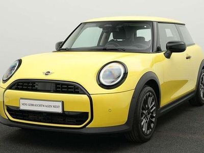 Gebraucht Mini Cooper Classic 156 PS (114 kW) 2024 Gelb Kleinwagen