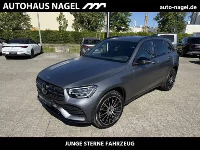 Gebraucht Mercedes GLC300 194 PS (142 kW) 2021 Designo selenitgrau magno SUV