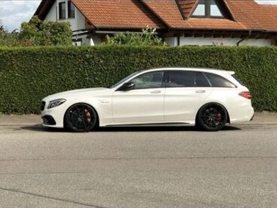 Mercedes C63 AMG