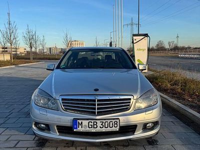 Gebraucht Mercedes C180 156 PS (114 kW) 2010 Silber Limousine
