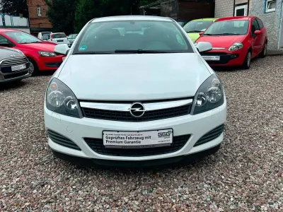 Gebraucht Opel Astra GTC Selection 90 PS (66 kW) 2009 Weiß