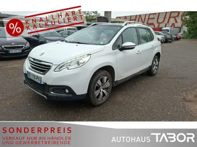 Gebraucht Peugeot 2008 Allure 120 PS (88 kW) 2016 Blanc banquise SUV