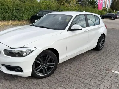 Gebraucht BMW 116 Advantage 109 PS (80 kW) 2015 Weiß Kleinwagen