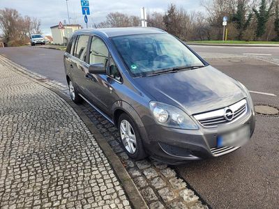Gebraucht Opel Zafira 140 PS (102 kW) 2011 Grau Van / Kleinbus