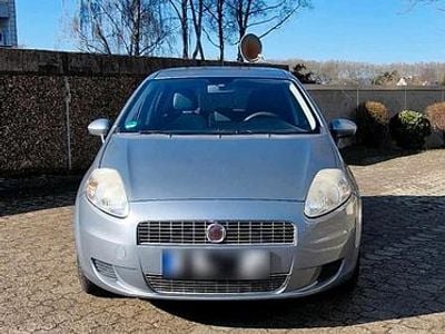 Gebraucht Fiat Punto 77 PS (56 kW) 2009 Grau Kleinwagen