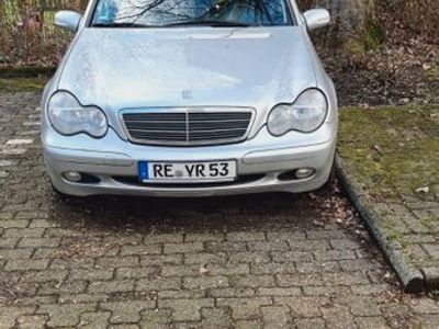 Mercedes C180