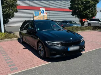 Gebraucht BMW 318 Sport Line 150 PS (110 kW) 2021 Schwarz Kombi