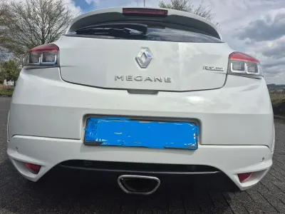 Używany Renault Mégane 265 KM (194 kW) 2012 Biały Coupe