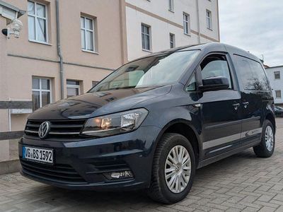 Usata VW Caddy Beach 102 CV (75 kW) 2016 Blu Monovolume