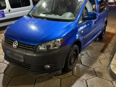 Gebraucht VW Caddy 102 PS (75 kW) 2011 Blau Van / Kleinbus