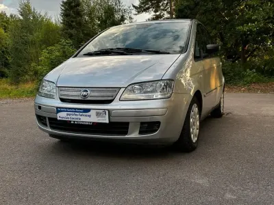 Gebraucht Fiat Idea 125 PS (91 kW) 2007 Silber Van / Kleinbus