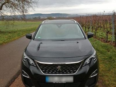 Second-hand Peugeot 5008 Active 131 CP (96 kW) 2017 Negru SUV