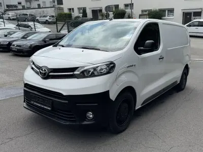 Gebraucht Toyota Proace Verso 100 kW (136 PS) 2021 Weiß Kombi