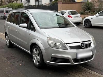 Gebraucht Opel Zafira 101 PS (74 kW) 2006 Silber Van / Kleinbus