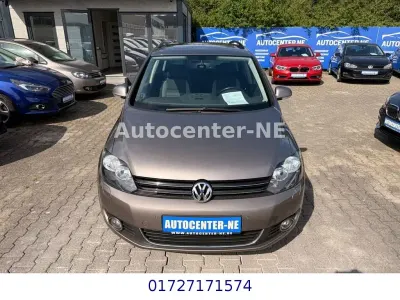 Gebraucht VW Golf VII Life 105 PS (77 kW) 2014 Braun Limousine