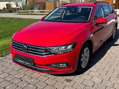 Usata VW Passat Business 122 CV (89 kW) 2022 Rosso Station wagon