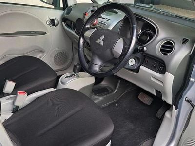 Silber Gebraucht 2008 Mitsubishi i-MiEV Kleinwagen | 2.499 €