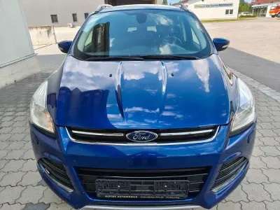 Gebraucht Ford Kuga Trend 140 PS (102 kW) 2014 Blau SUV