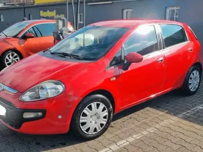 Gebraucht Fiat Punto Evo Dynamic 105 PS (77 kW) 2010 Rot Kleinwagen