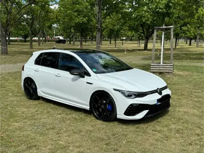 Usata VW Golf VIII R 320 CV (235 kW) 2023 Bianco Berlina