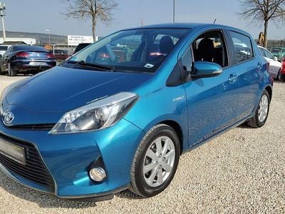 Gebraucht Toyota Yaris Hybrid Life 75 PS (55 kW) 2013 Blau Kleinwagen