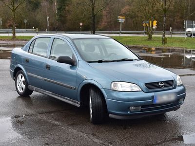 gebraucht Opel Astra Stufenheck Erstzulassung 10.99.