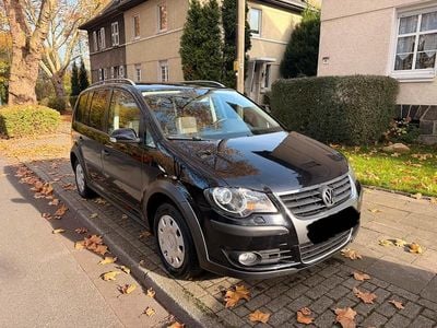 VW Touran Cross