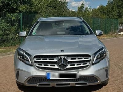 Mercedes GLA180