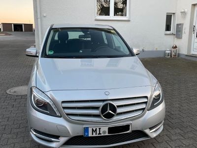 Mercedes B180