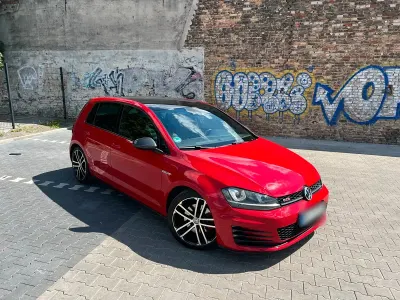 Gebraucht VW Golf VII Active 184 PS (135 kW) 2015 Rot Limousine