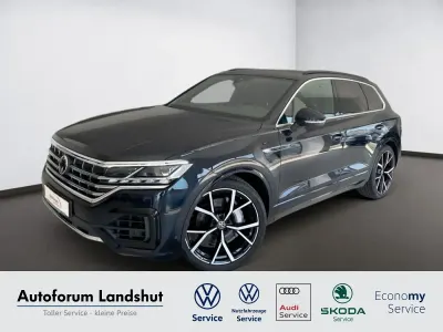 Gebraucht VW Touareg R-line 340 PS (250 kW) 2022 Blau moonlight blue perleffekt SUV