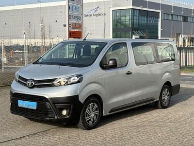 Gebraucht Toyota Proace Comfort 116 PS (85 kW) 2017 Silber Van / Kleinbus