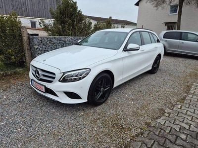 Gebraucht Mercedes C220 194 PS (142 kW) 2018 Weiß Kombi
