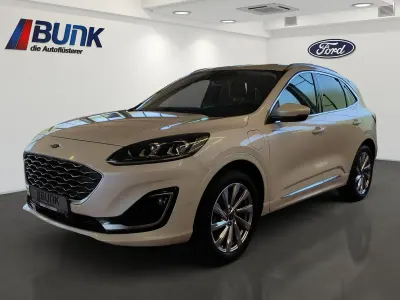 Gebraucht Ford Kuga Vignale 132 PS (97 kW) 2022 White platinum met SUV