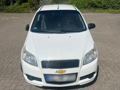 Usata Chevrolet Aveo 84 CV (61 kW) 2010 Bianco Berlina