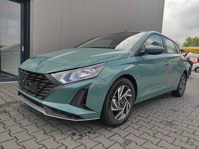 Mangroven grün Neu 2025 Hyundai i20 Limousine | 16.900 € (Guter Preis)